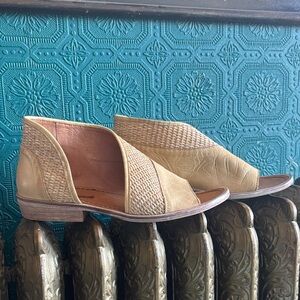 Free People Leather Shoe/Sandal